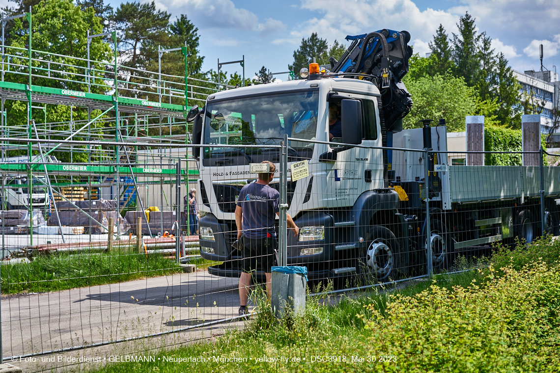 2023-05.30 - neue Wände für das Haus für Kinder